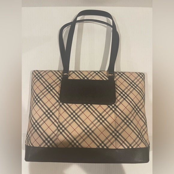 Burberry Tote Bag ( NEW W\T TAG) - Picture 1 of 11